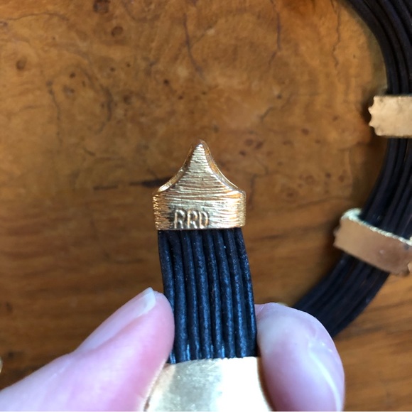 Vintage 80s Ron Rizzo Black and Gold Tone Choker and Bracelet Set - Picture 2 of 6